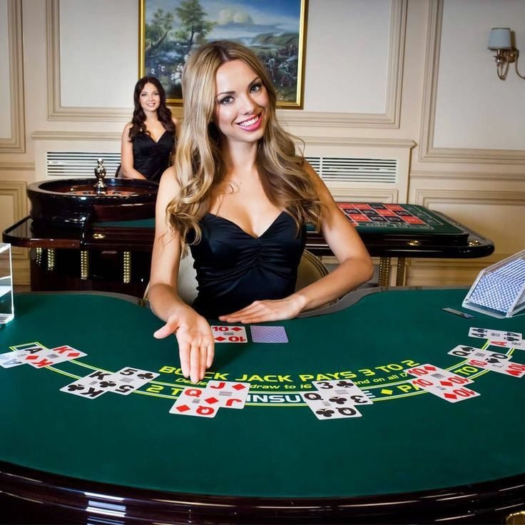 Mobile view of Fortune Ox table layout with bet buttons and dealer interface